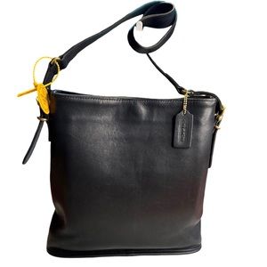 Coach Equestrian Slim Bucket #9806 in Black - Vintage 1997 leather shoulder bag